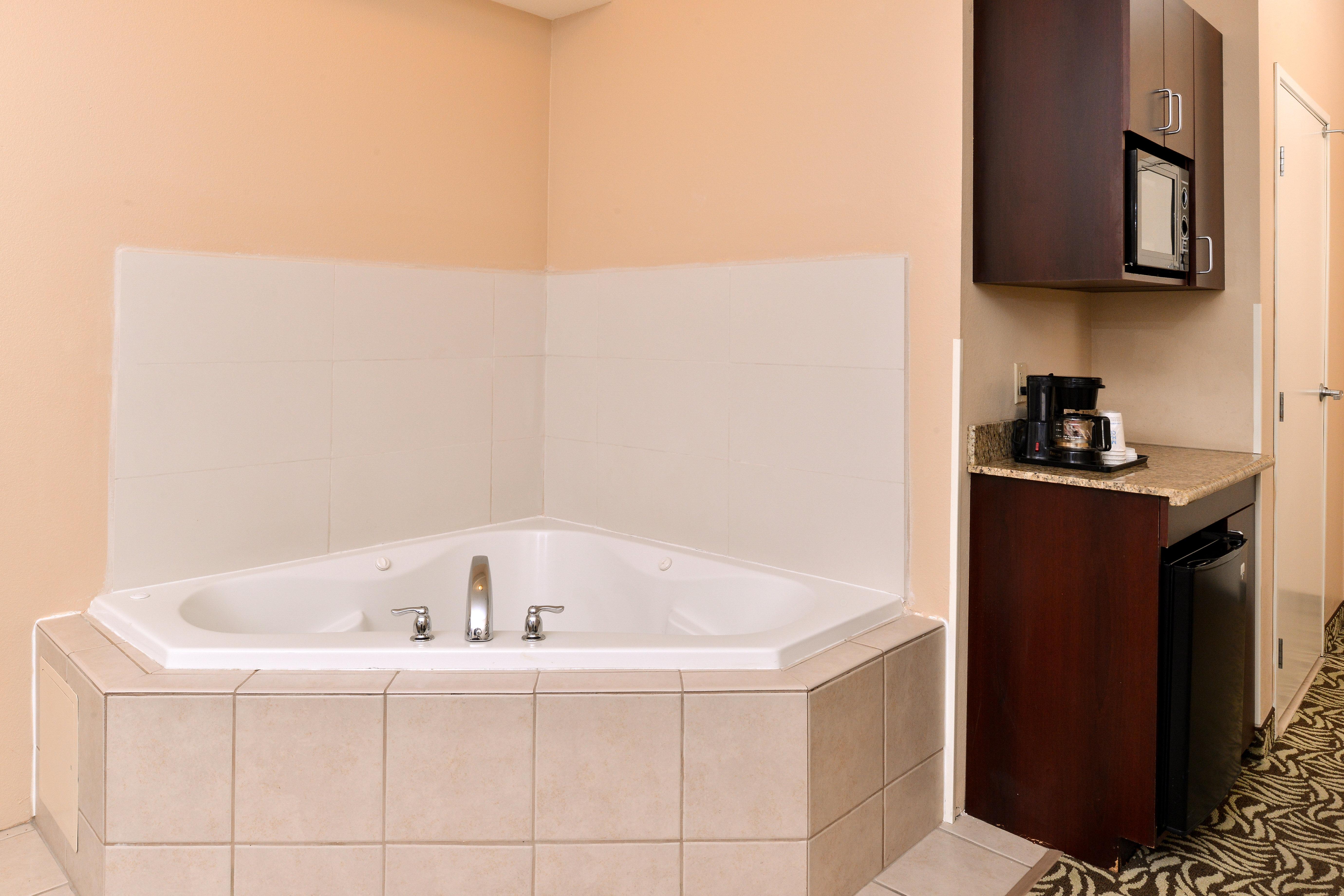 Holiday Inn Express Fresno River Park Highway 41 By Ihg Exterior photo